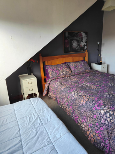 Bedroom 2, Manor hostel, Dunedin