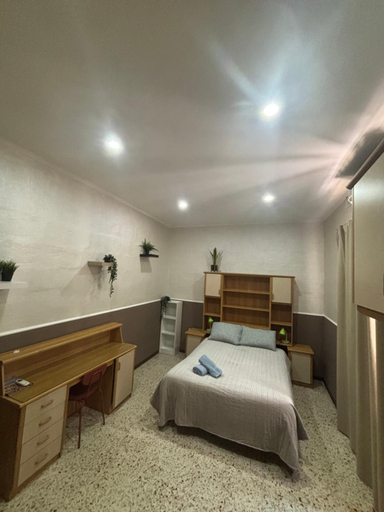 Bedroom 2, Balluta Hill House
