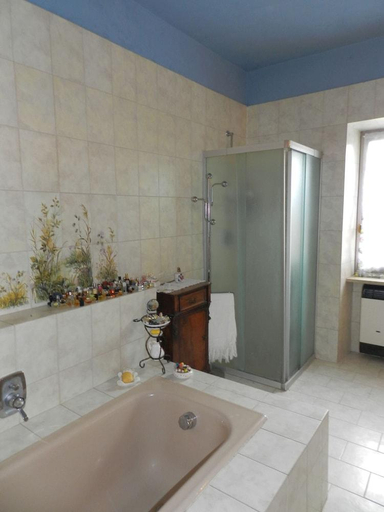 Bathroom 5, Mamota B&B, Asti