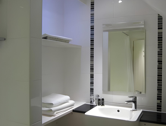 Bathroom 3, The Norway Inn, Cornwall