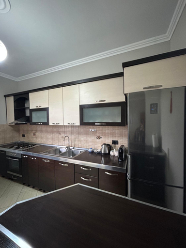 Others 5, Villa Bordeaux, Durrësit