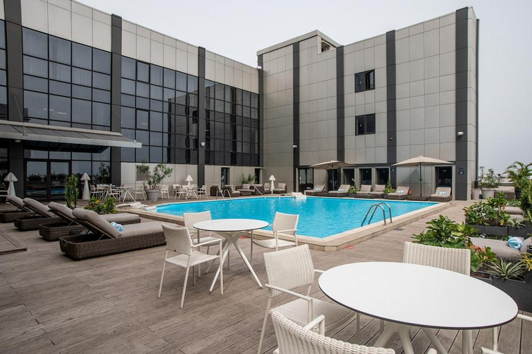 Sport & Beauty 2, Krystal Palace Douala, Wouri