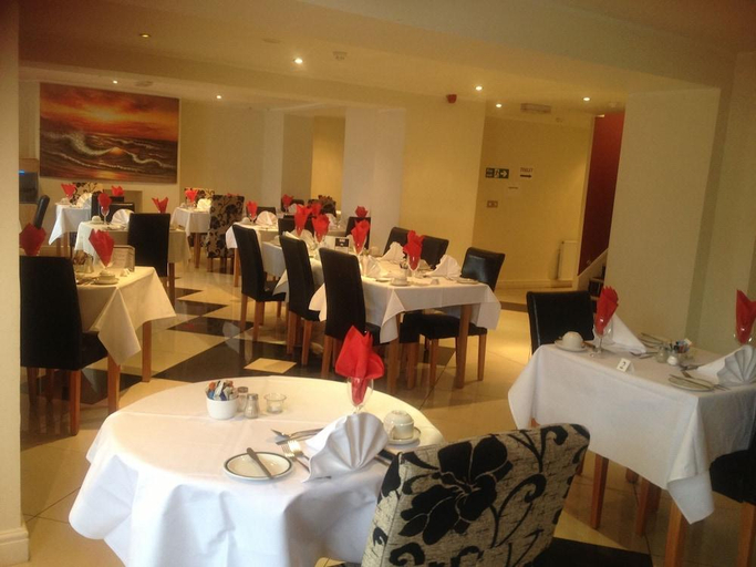 Food & Drinks 5, Iris Hotel, Conwy