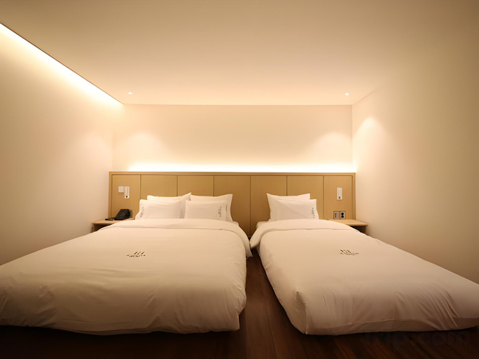 Bedroom 4, H avenue Hotel Jeonju Deokjin New Building, Jeonju