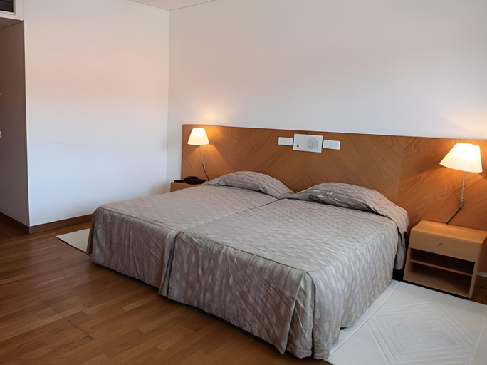 Bedroom 3, INATEL Caparica, Almada