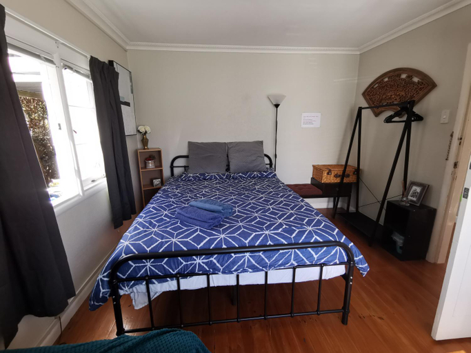Bedroom 4, Takapuna Holiday, Waitakere