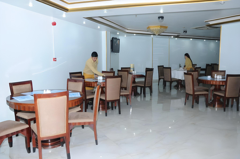 Food & Drinks 4, Continental Suite Farwaniya
