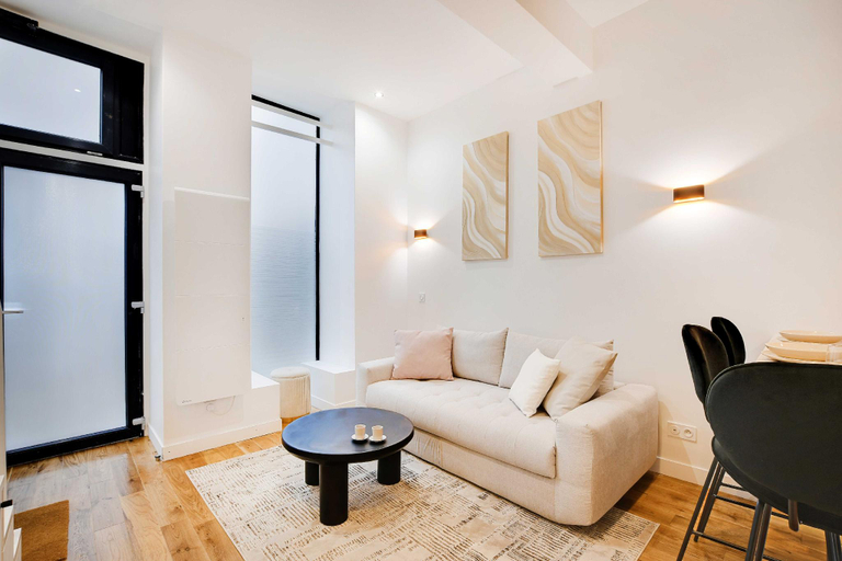 Others 4, Magnificent apartment - 1BR 4P - Arts et Metiers, Paris