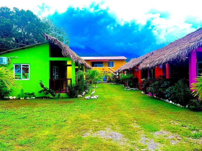 Others 5, Hotel vista al cayo, Jutiapa