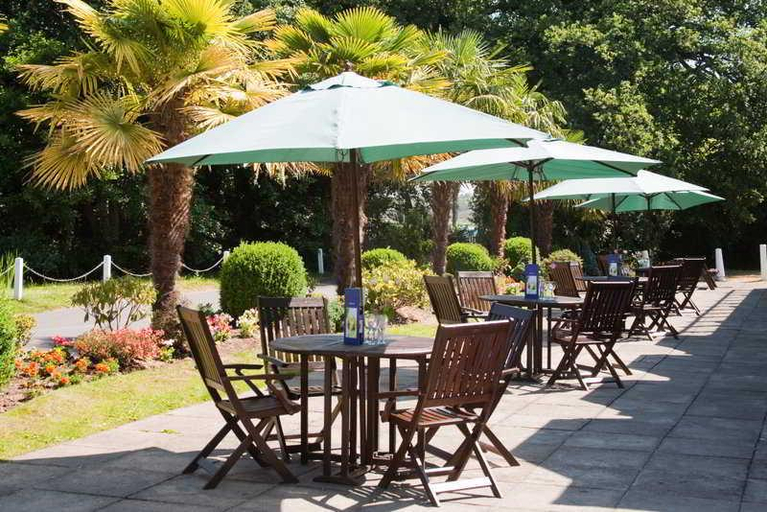 Food & Drinks, Best Western Frensham Pond Hotel, Surrey
