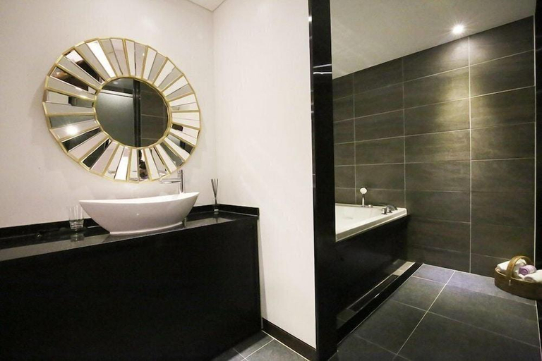 Bathroom 3, Hotel Class, Cheonan