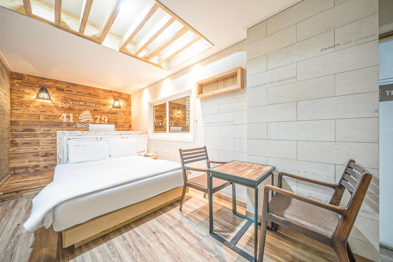 Bedroom 3, Accommodation Hotel Show in Seodaegu Station, Bisan-dong, Daegu, Buk