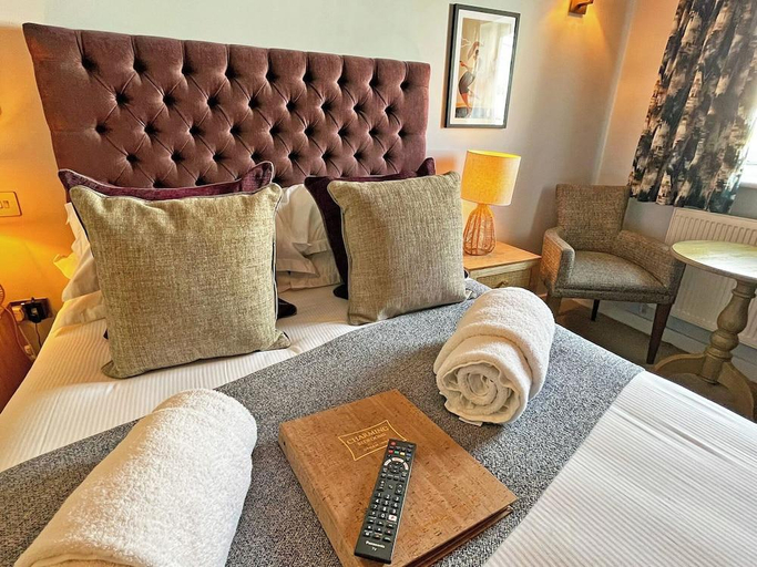 Bedroom 2, The Running Horse, Hampshire