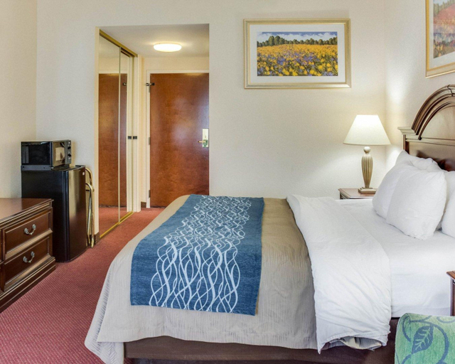 Bedroom 3, Quality Inn & Suites Olde Town, Portsmouth