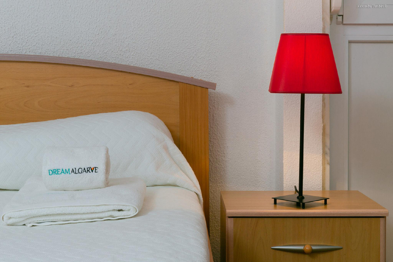 Bedroom 2, A12 - Praia da Luz Studio Apartment, Lagos