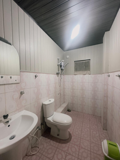 Bathroom 3, ABC Guest Inn, Haputale