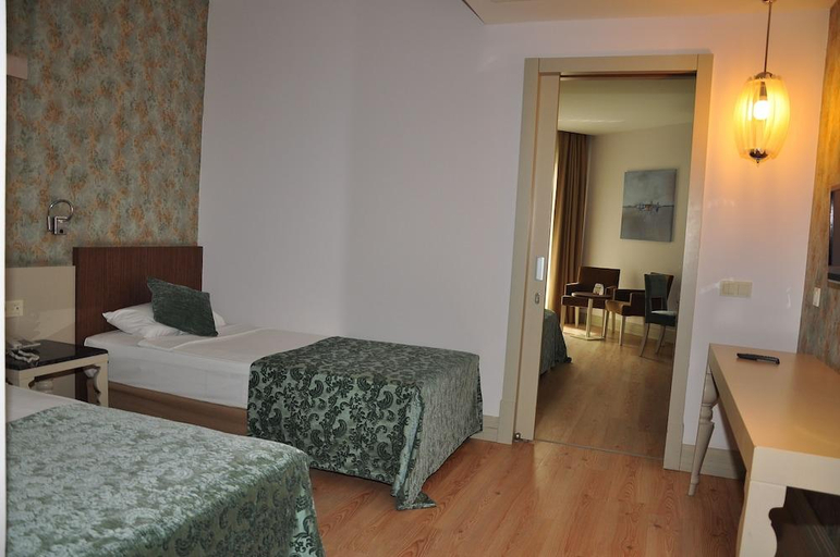 Bedroom 3, Port Side Resort Hotel, Manavgat