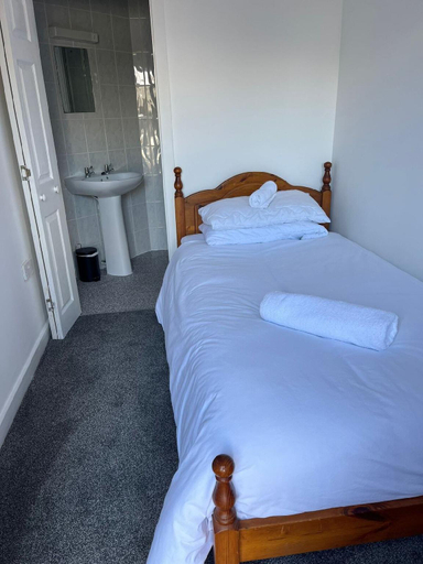 Bedroom 2, Red Lion, Dorset