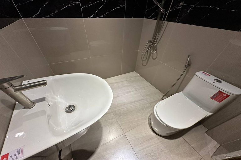 Bathroom 5, White-Beach Hideaway Resort Puerto Galera, Puerto Galera