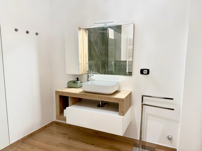 Bathroom 3, Casa Fernanda, Rome
