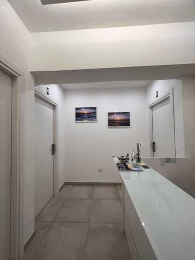 Bathroom 2, Porta sul Mare, Vibo Valentia