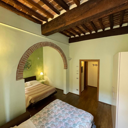 Others 3, Guest-house, Siena