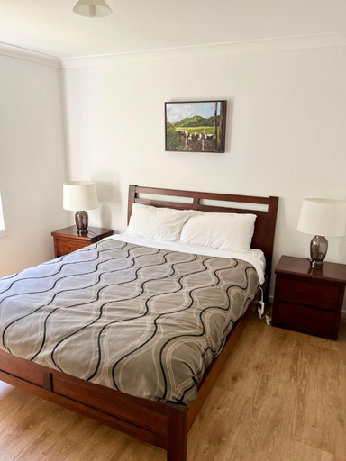 Bedroom 2, Kangaroo Valley Golf and Country Retreat, Shoalhaven - Pt B