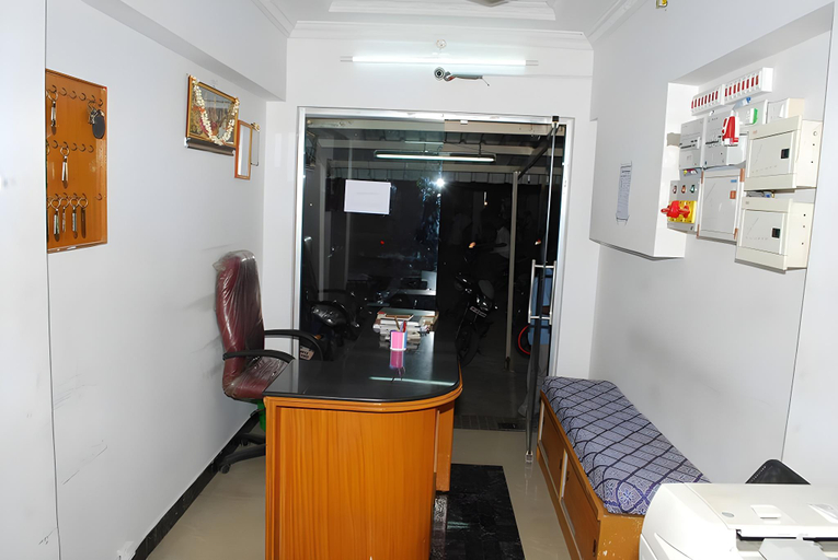 Others 3, Sai Murugan Lodge, Tiruvannamalai