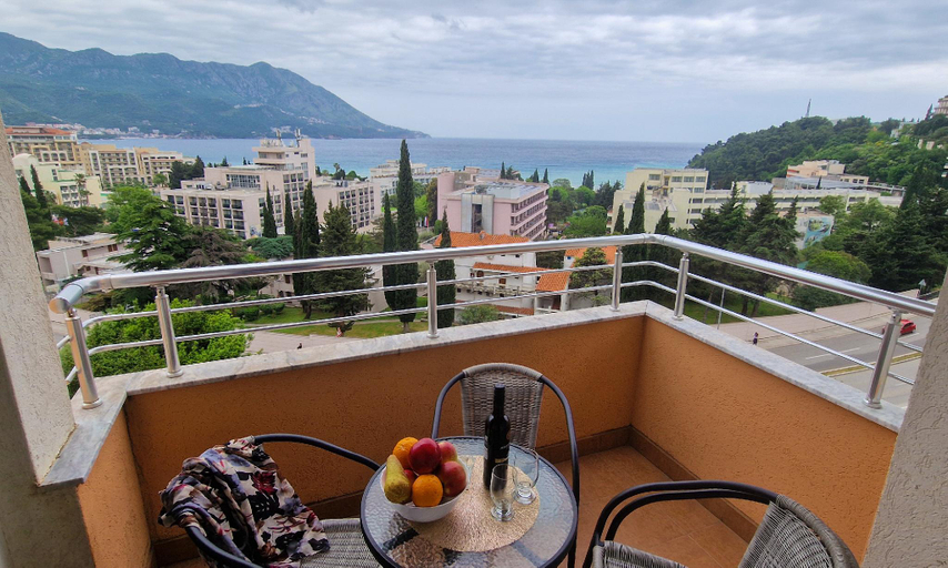 Others 4, Apartments Evropa Lux