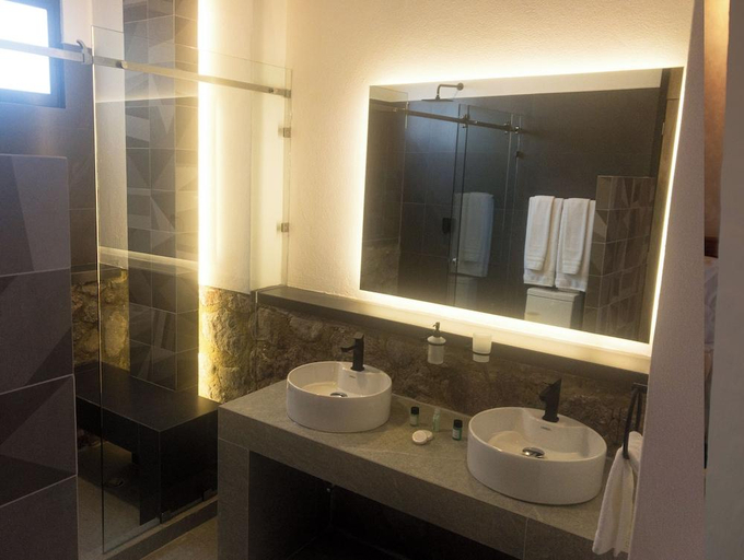 Bathroom 4, Hotel Boutique Camino Del Bosque, Nealtican