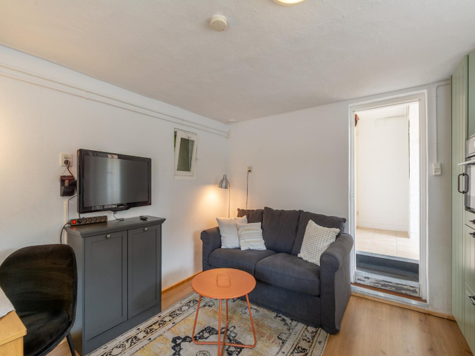 Others 3, Holiday Home in Callantsoog near Beach, Zijpe