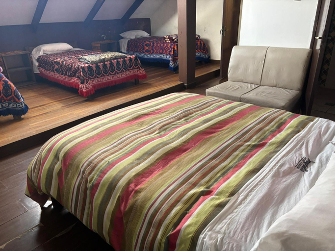 Bedroom 2, Imaynalla hostal, Oropeza