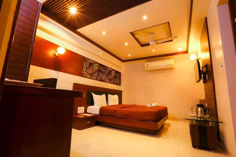 Others 3, Hotel Grand Pragati, Surat