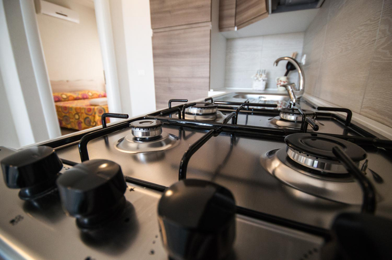 Others 5, Edone B&B, Taranto