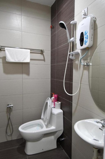 Bathroom 4, The Bed Hotel, Kubang Pasu