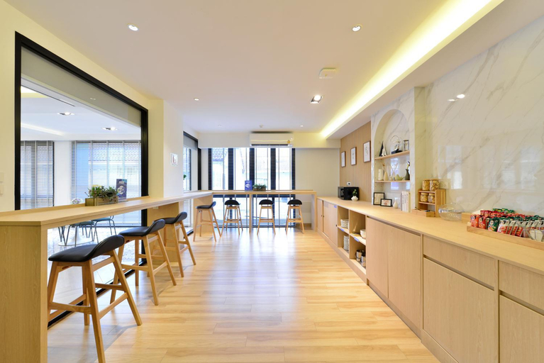 Food & Drinks 4, V32 Hotel, Chatuchak