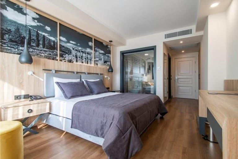 Bedroom 3, Maia Luxury Beach Hotel, Kuşadası