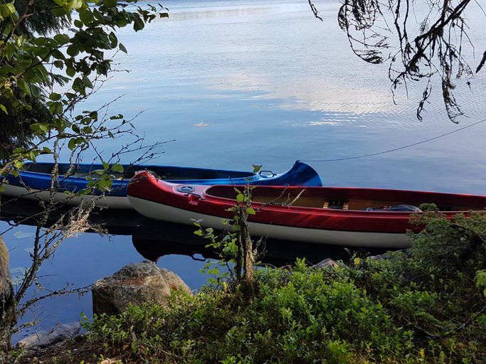 Others 3, Glamping tent in a forest, lake view, Hudiksvall