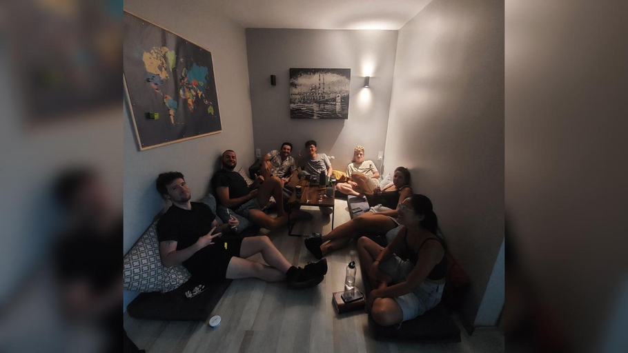Others 4, Moon Hostel, Beyoğlu
