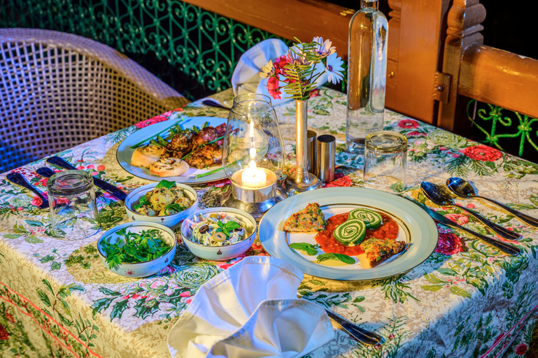 Food & Drinks 5, Neemrana's Ramgarh Bungalows, Nainital