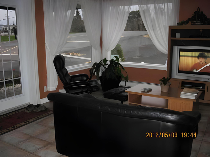 Others 5, Motel Parc Beaumont Inc., Bellechasse