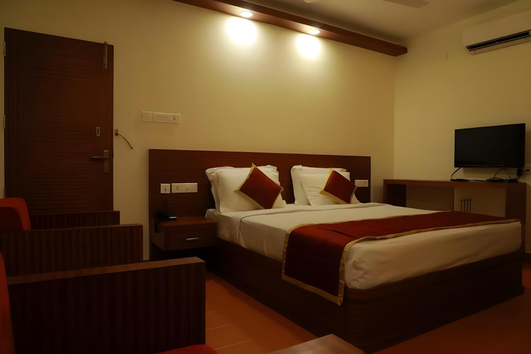 Bedroom 3, Pearlspot Hotel, Kottayam