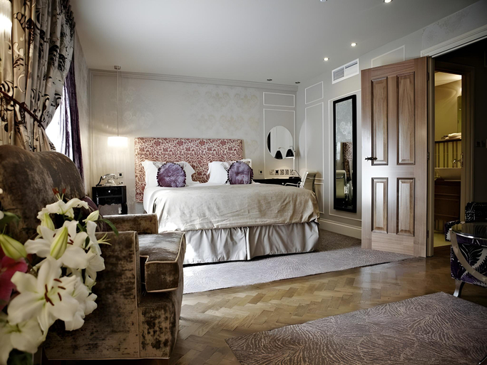 Bedroom 3, The Drayton Court Hotel, London