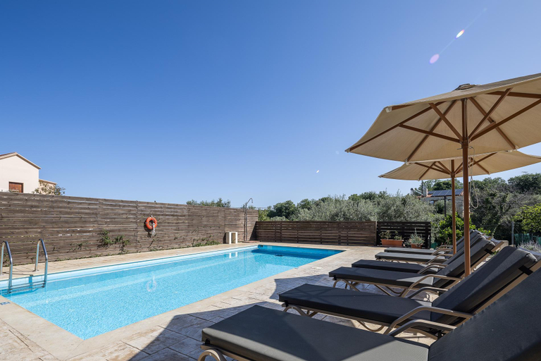 Others 5, Villa Aspa in Prines, Crete