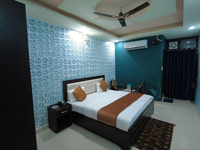 Bedroom 3, Hotel Devbhoomi Inn, Garhwal