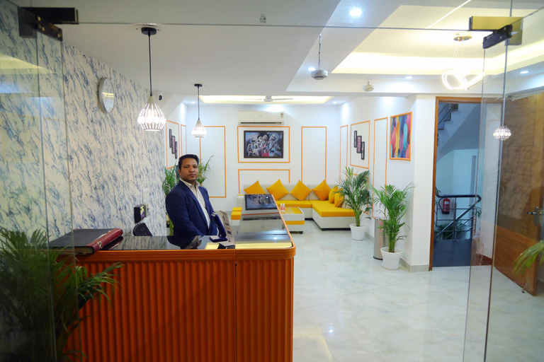 Public Area 3, Hotel Mavens House, Gurgaon