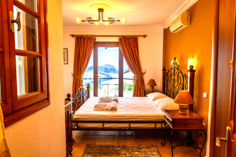 3, Villa Kirlangic, Kaş