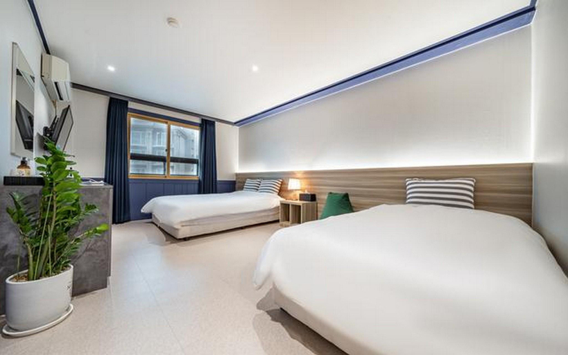 Bedroom 2, Gangneung Gyeongpodae AJ Hotel, Gangneung