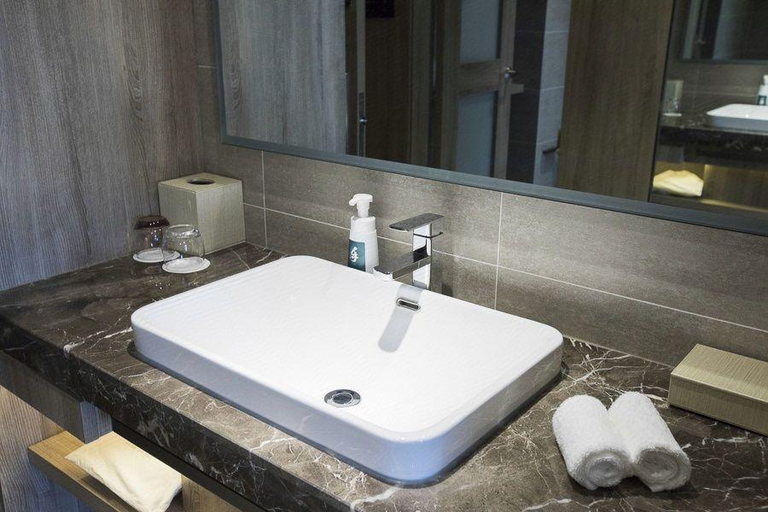 Bathroom 3, Starway Hotel Jiayuguan Guancheng, Jiayuguan