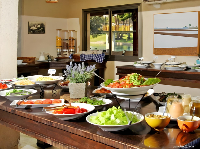 Food & Drinks 5, Nir David Country Lodge